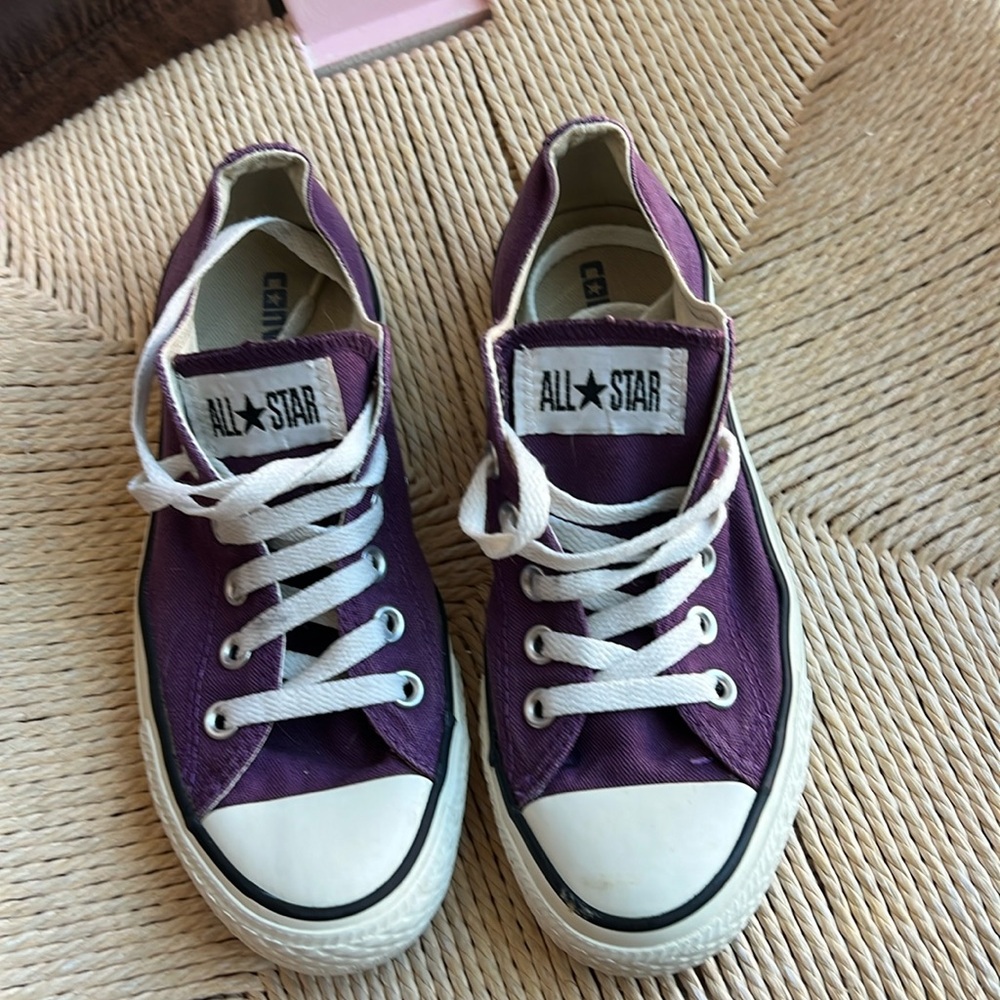Converse Purple women’s 7